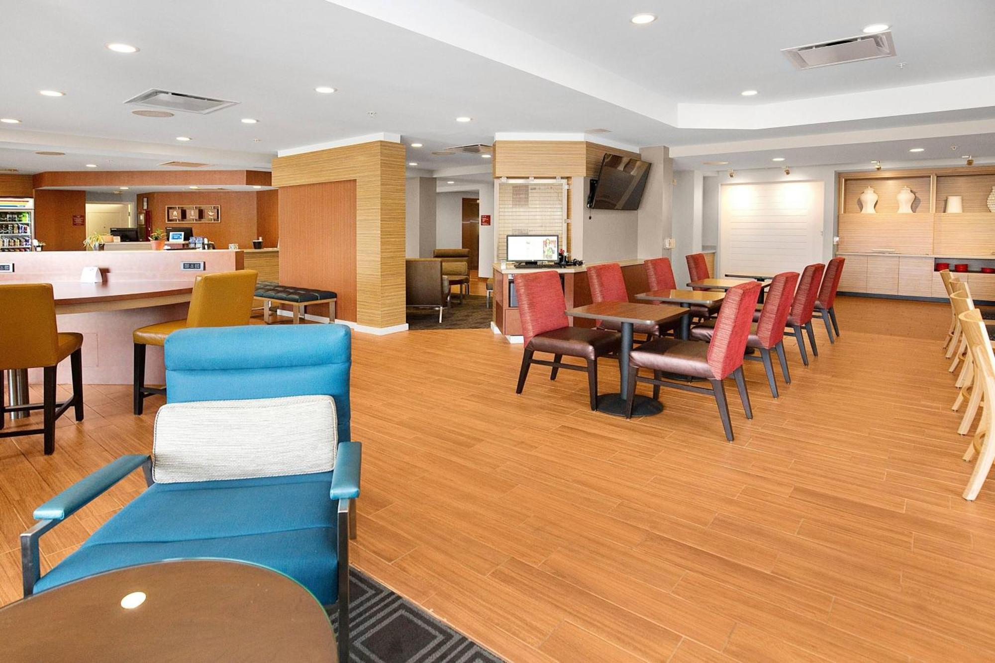 Towneplace Suites By Marriott Pittsburgh Harmarville מראה חיצוני תמונה