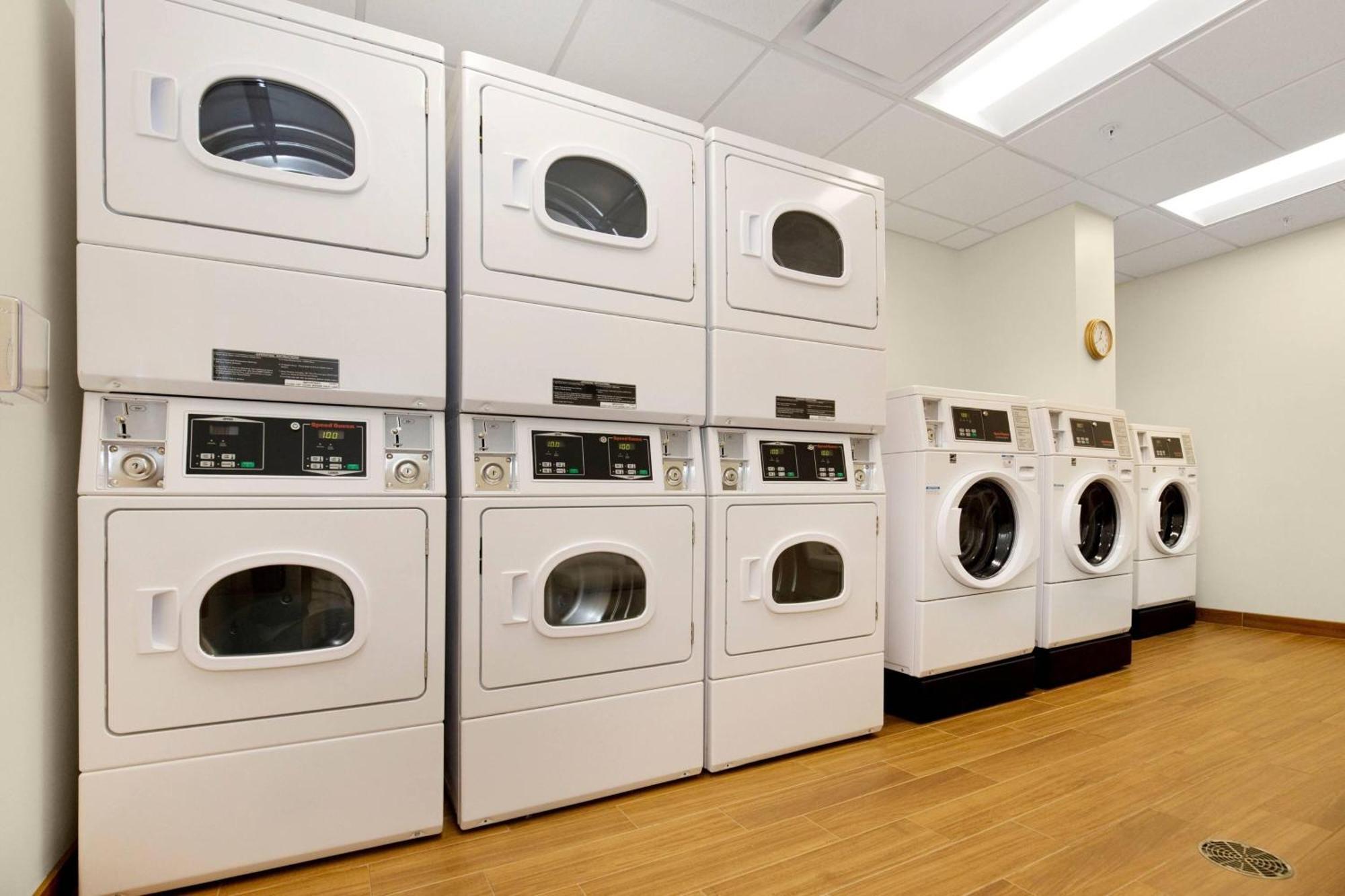 Towneplace Suites By Marriott Pittsburgh Harmarville מראה חיצוני תמונה